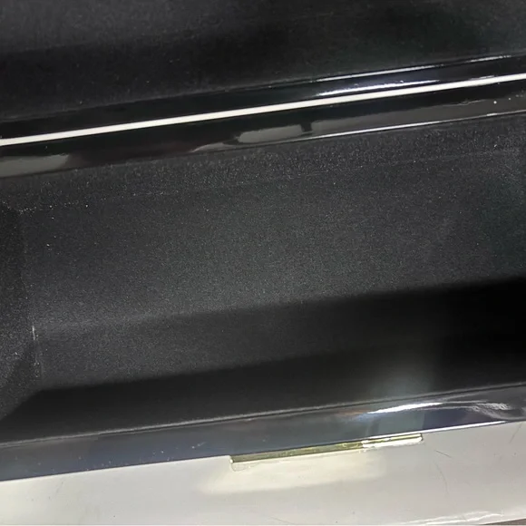 C. Wonder Black Jewelry Organizer with Gold Accent - Picture 11 of 16